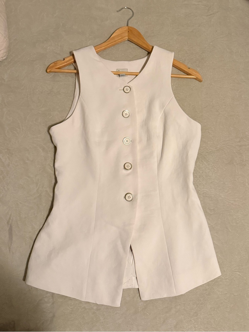 Sleeveless Ivory Button-Front Women’s Top